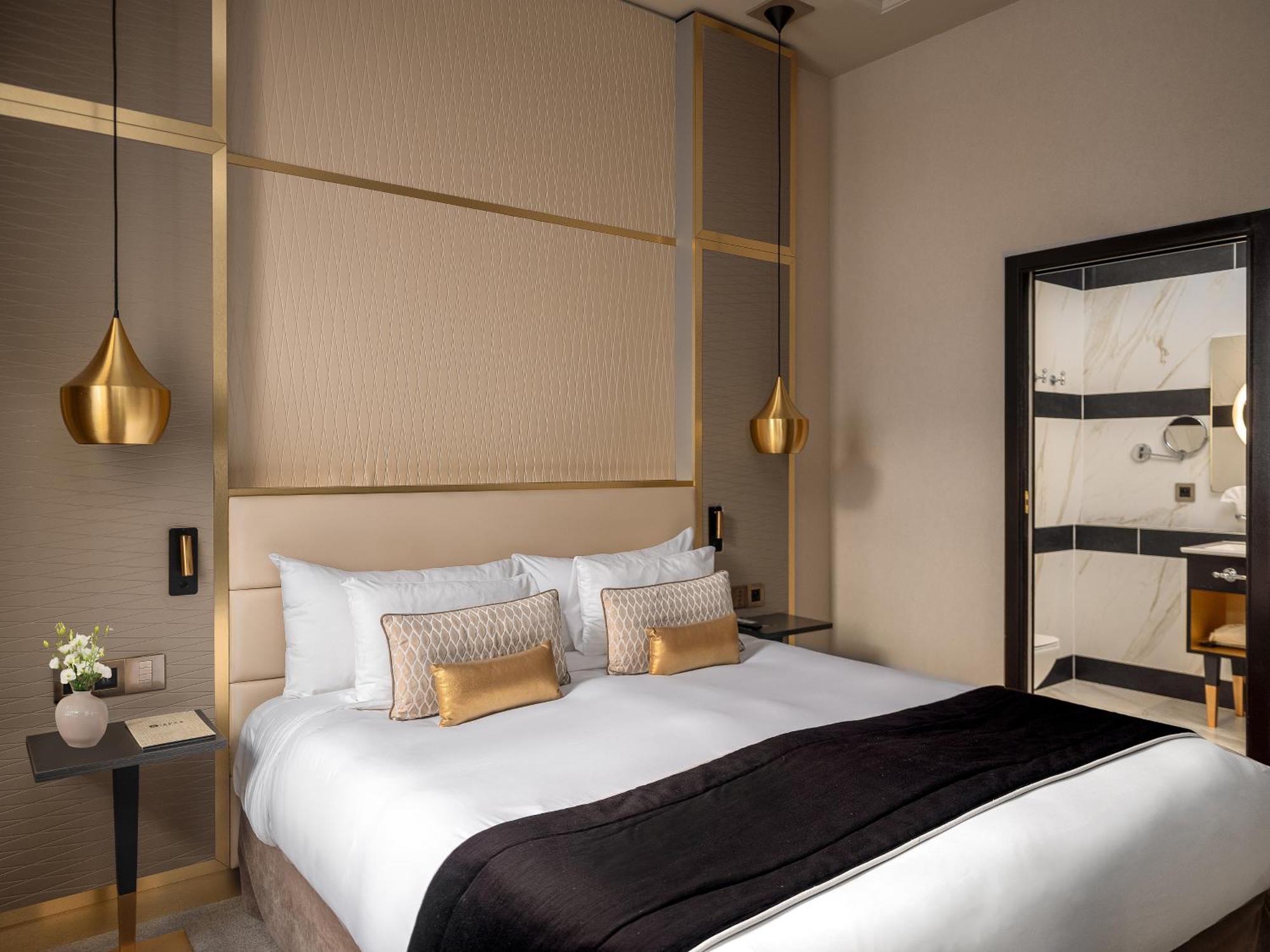 Niepce Paris, Curio Collection By Hilton Hotel Екстериор снимка