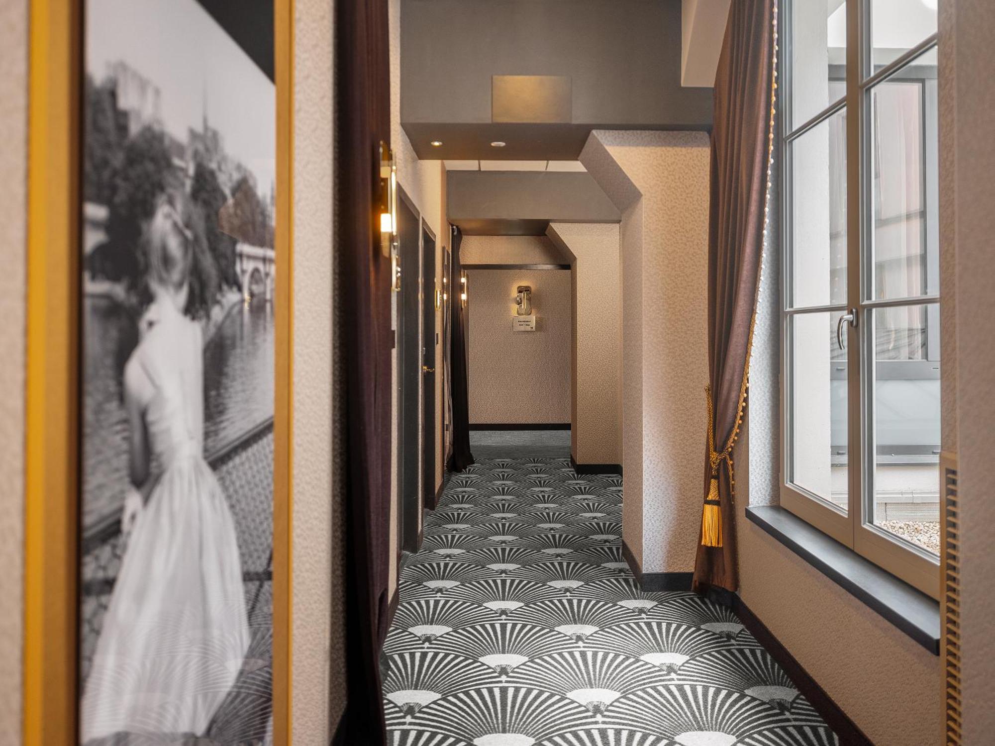 Niepce Paris, Curio Collection By Hilton Hotel Екстериор снимка