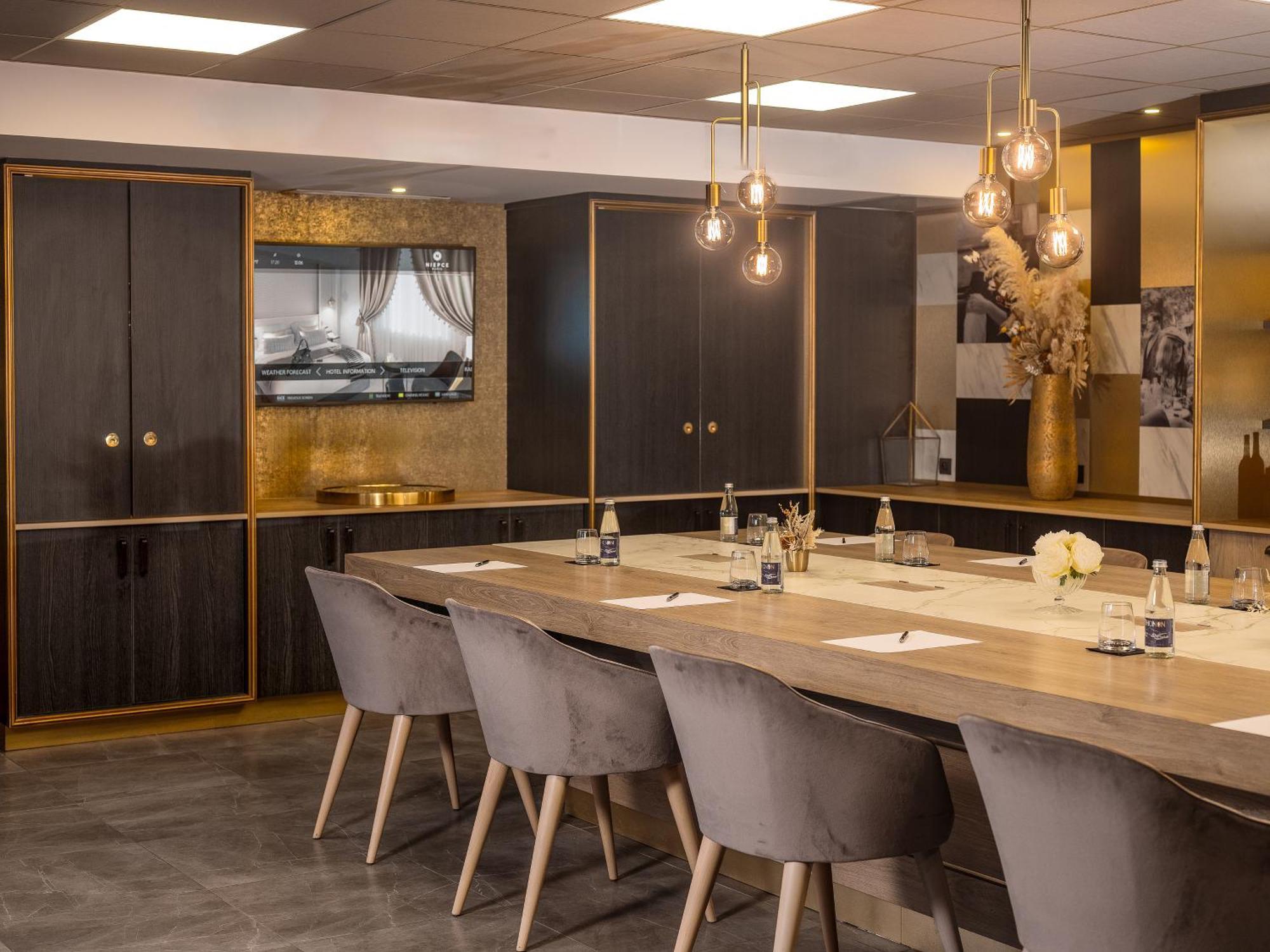 Niepce Paris, Curio Collection By Hilton Hotel Екстериор снимка