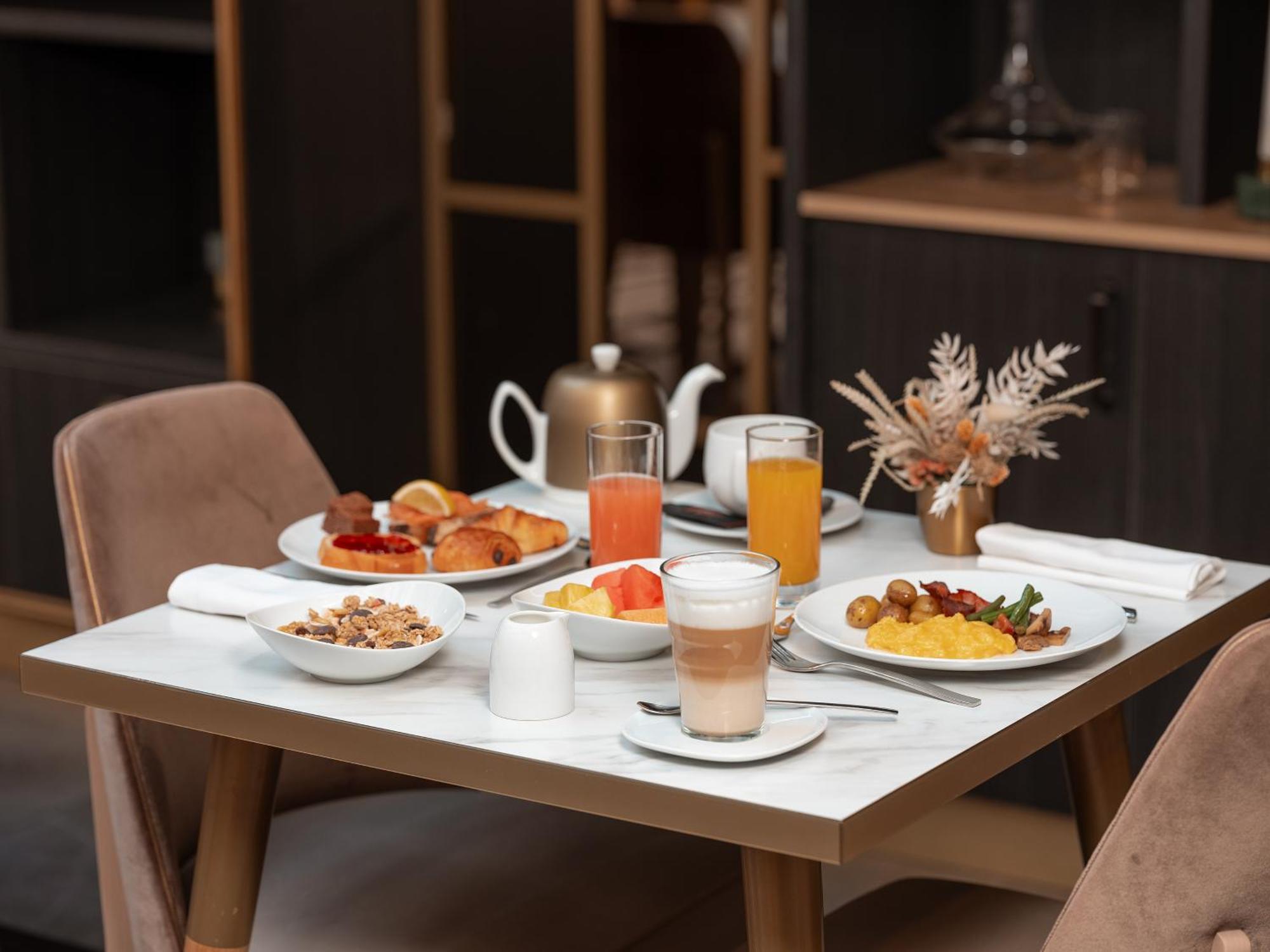 Niepce Paris, Curio Collection By Hilton Hotel Екстериор снимка